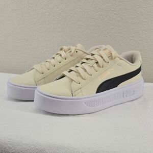 Puma Cream and Black Platform Sneakers Size Womens 6.5